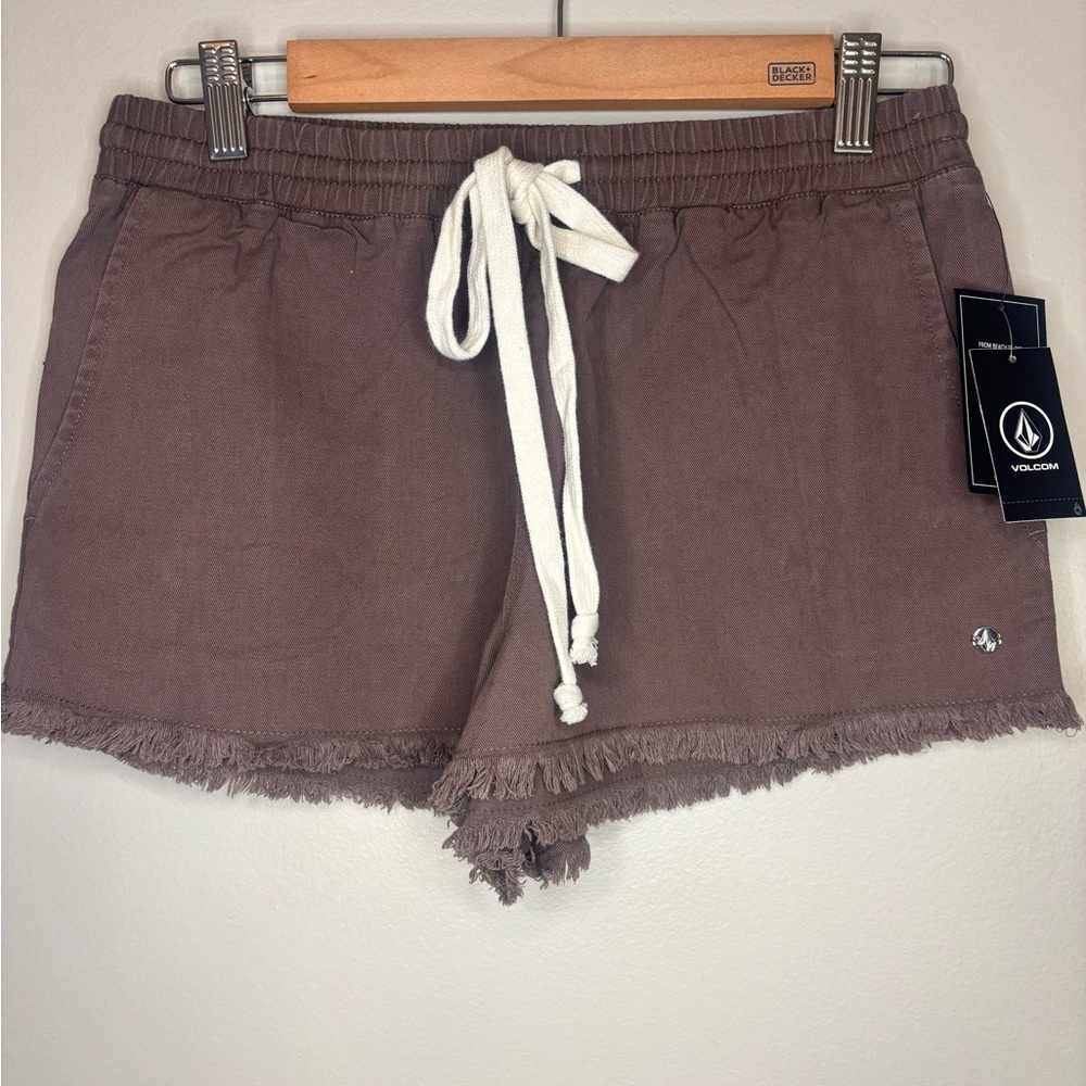 Volcom Frayed Hem Pull-on Shorts (NWT)